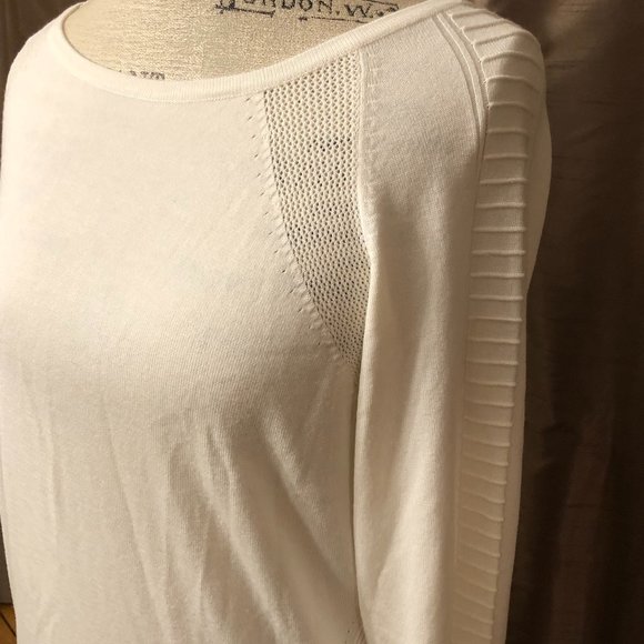 Tribal Canada Crew Neck Top. Size L - Picture 3 of 12